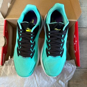 Brand new Saucony Endorphin Shift 2
